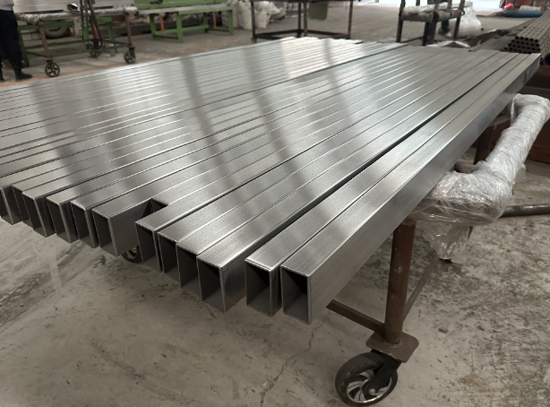 连云港新能源汽车用不锈钢方管 现货